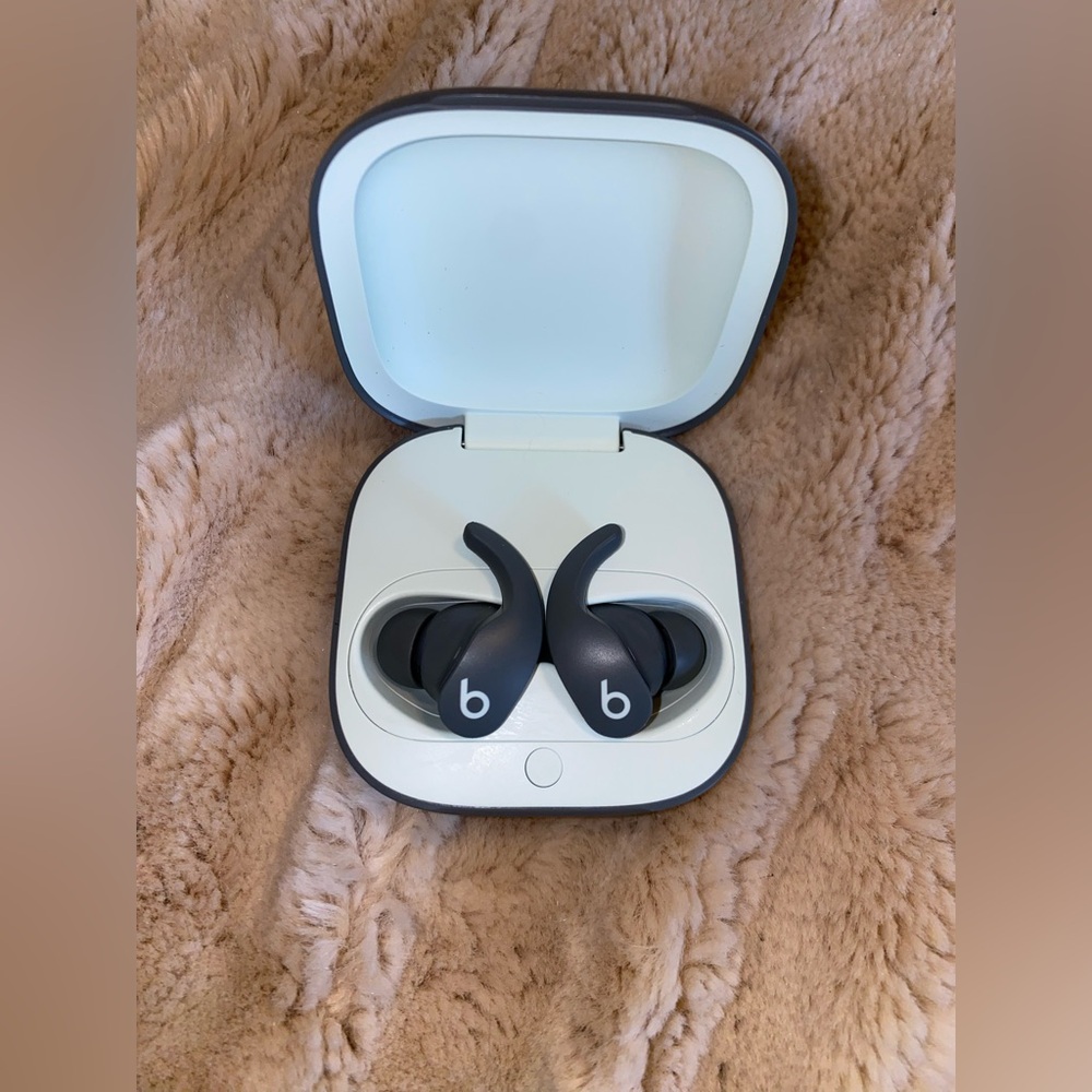 Beats by Dre Gray Earbud Headphones